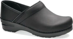 Dansko Narrow Pro -Englinsfinefootwear dansko women narrow pro black oiled 212020202 04918.1548363933