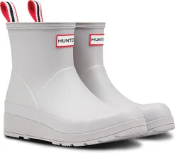 Hunter Women's Original Play Short Rain Boot -Englinsfinefootwear hunter womens original play short zinc wfs2020rma znc 08420.1574738902