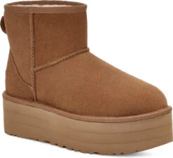 UGG Women's Classic Mini Platform 7 UGG Women's Classic Mini Platform -Englinsfinefootwear ugg womens classic mini platform chestnut 1134991 che 18530.1700836420
